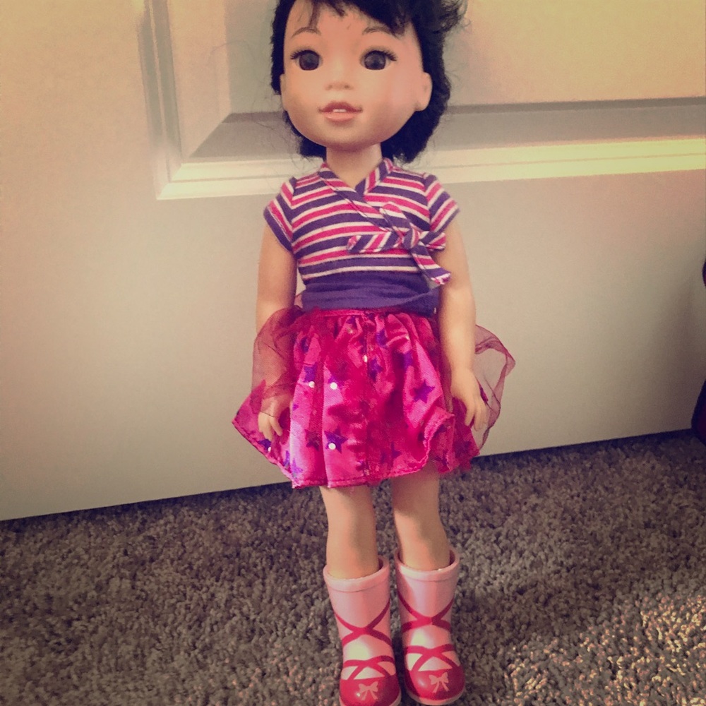 American girl doll with bag